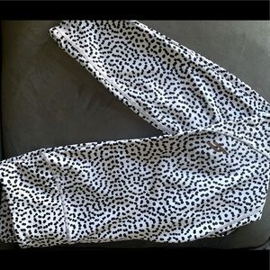 DO YOU EVEN Leggings